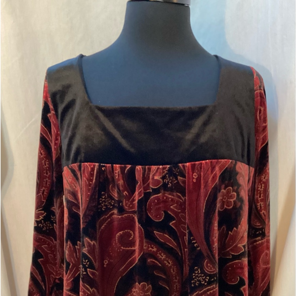 Notations Black Paisley Velvet 3/4 sleeves top plus size 1X